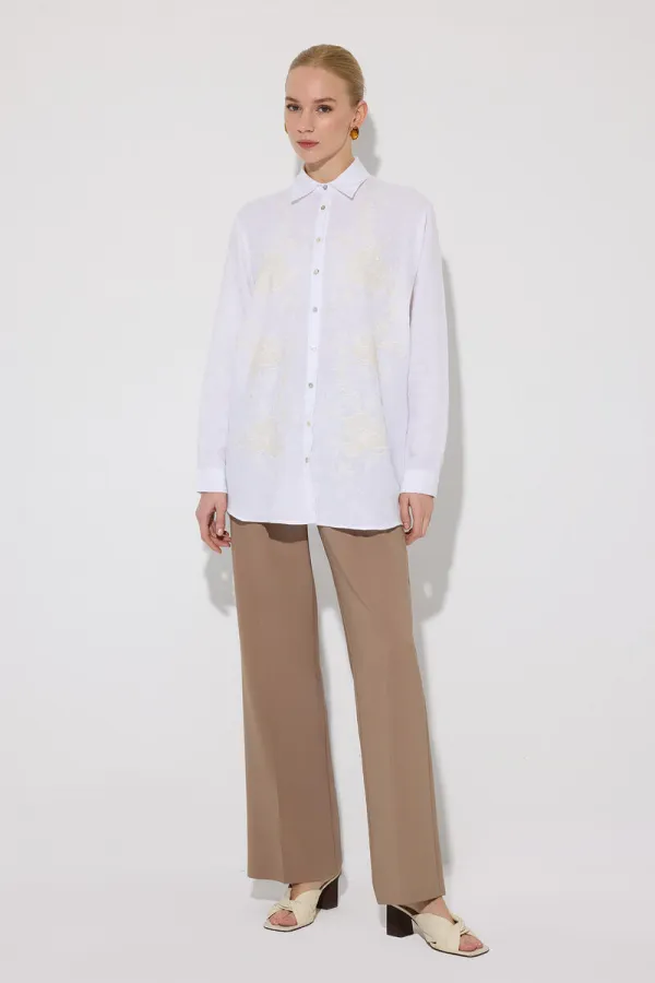 CHEMISE EN LIN BRODÉE