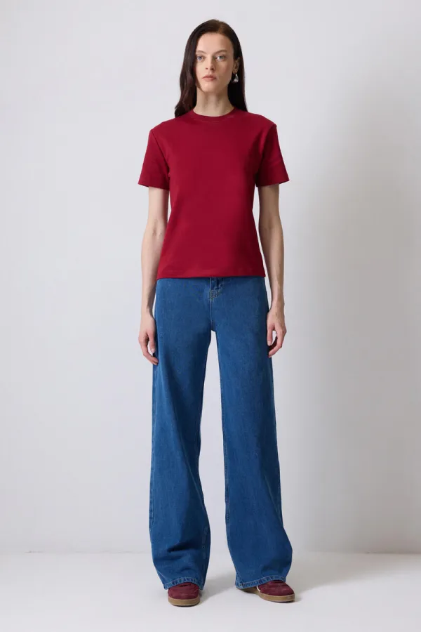 T-SHIRT 100% COTON À MANCHES COURTES ET COUPE CLASSIQUE