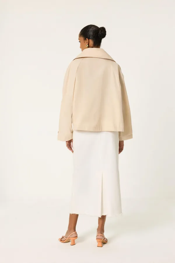 VESTE À TAILLE FRONNÉE