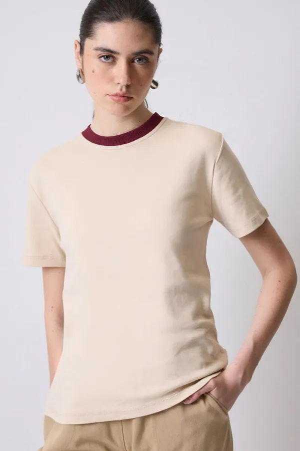%100 PAMUKLU RİBANA YAKA KISA KOLLU T-SHIRT