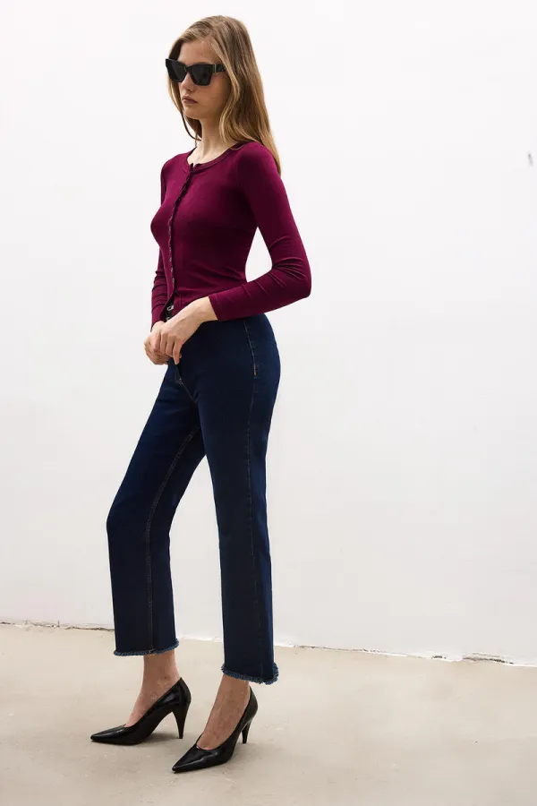 ÖNDEN ÇITÇITLI UZUN KOLLU BODY