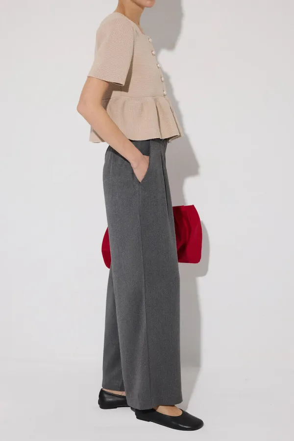 PANTALON À POCHES PLISSÉES