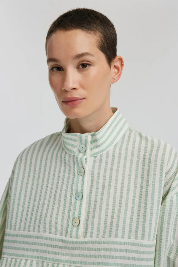 BUTTON DETAIL STAND COLLAR BLOUSE BUTTON DETAIL STAND COLLAR BLOUSE