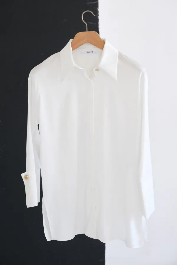 WIDE-CUFFS SATIN SHIRT