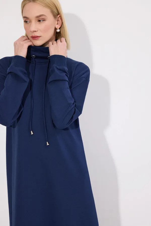 DİK YAKA ÖRME ELBİSE