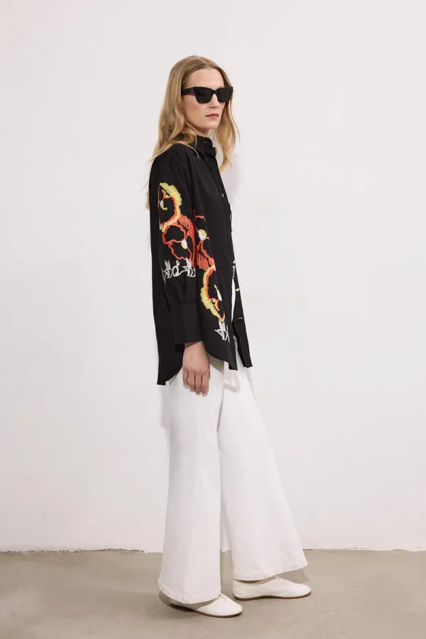 CHEMISE EN GABARDINE BRODÉE