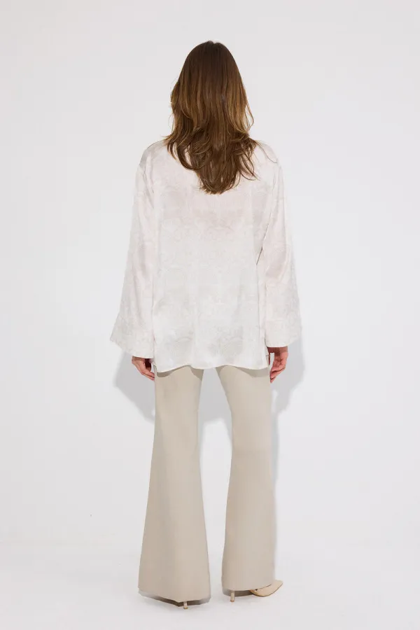 CHEMISE EN SATIN À MOTIFS