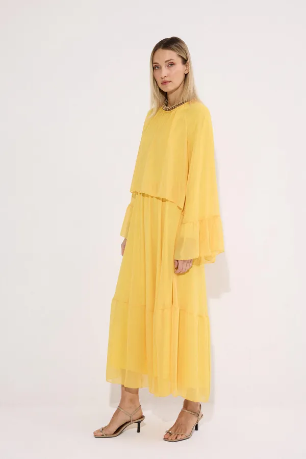 ROBE EN CHIFFON À VOLANTS