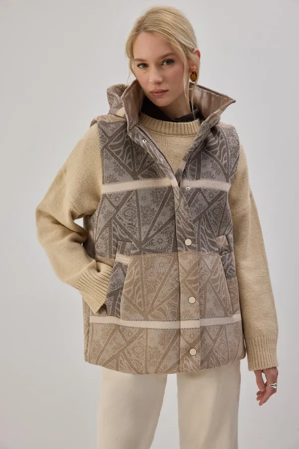 KAPÜŞONLU ŞİŞME YELEK