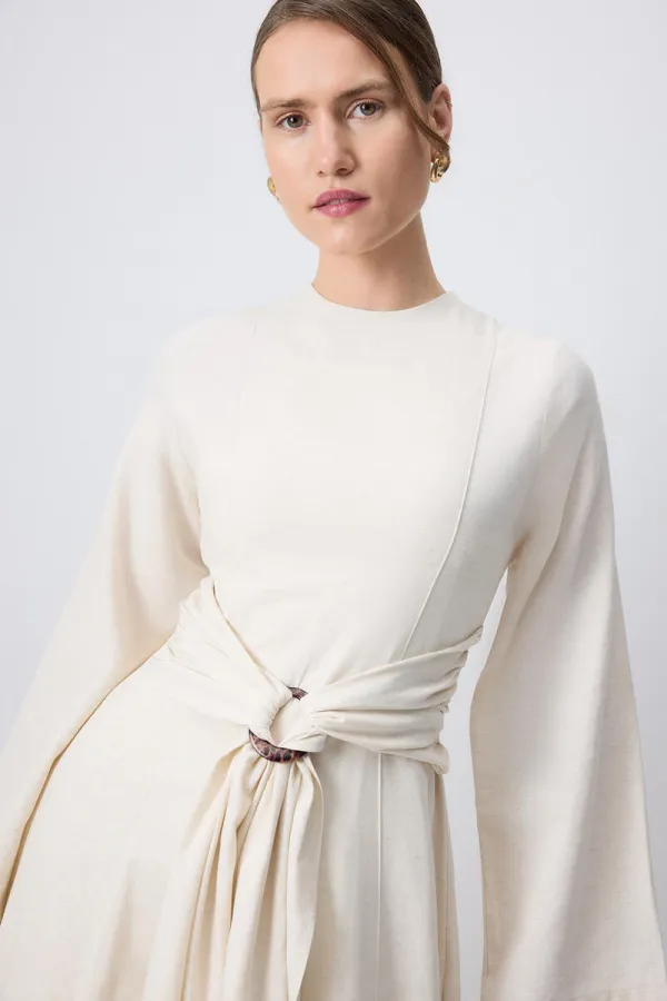 DOĞAL DOKULU KEMER DETAYLI ELBİSE