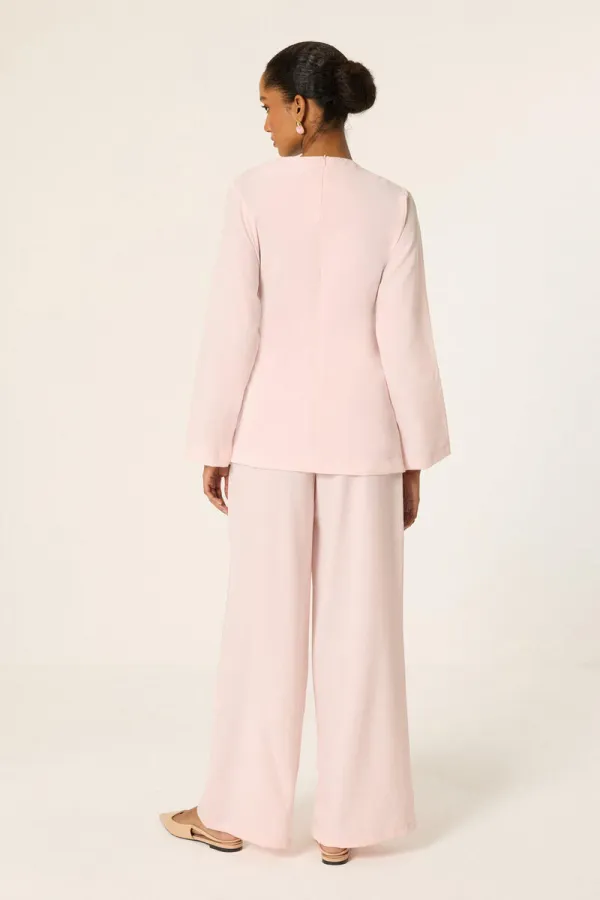 ENSEMBLE TUNIQUE ET PANTALON AVEC BOUCLE DORÉE
