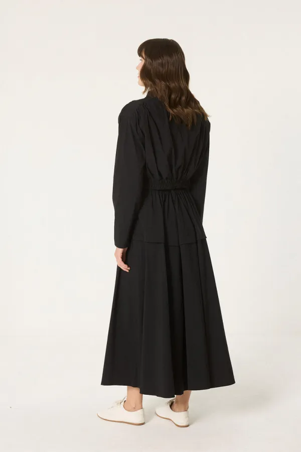 ENSEMBLE VESTE ET JUPE AVEC ÉCHARPE