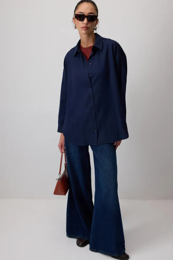 CHEMISE EN VISCOSE COUPE DÉCONTRACTÉ