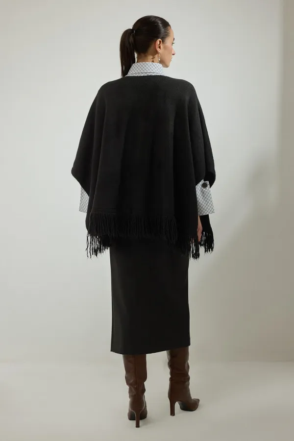 SAÇAKLI TRİKO PANÇO