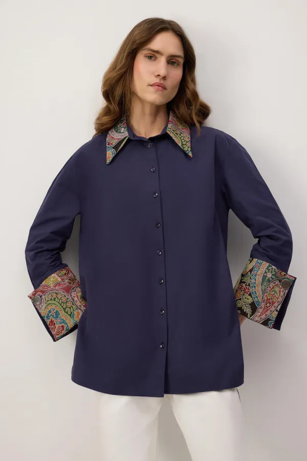 CHEMISE À MOTIFS ETHNIQUES