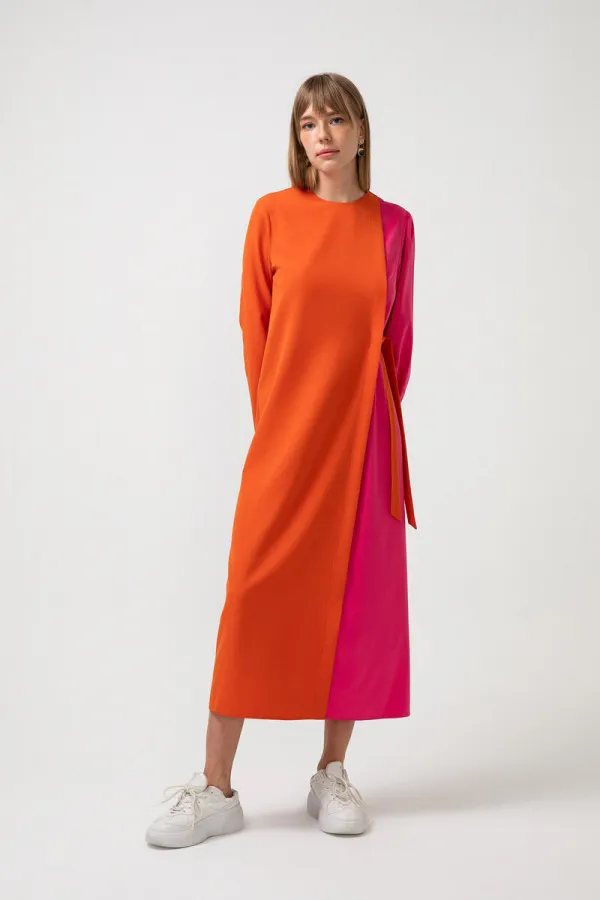 KONTRAST RENKLİ ELBİSE