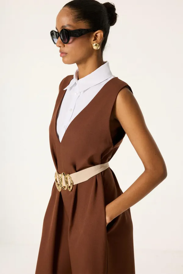 CLEAVAGE COVERING SHIRT COLLAR