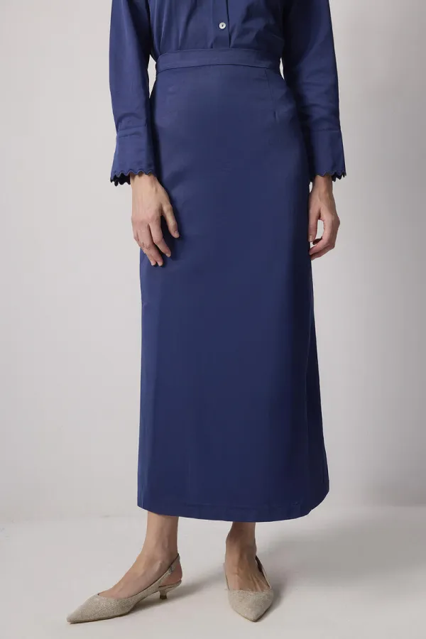 YIRTMAÇ DETAYLI KALEM ETEK