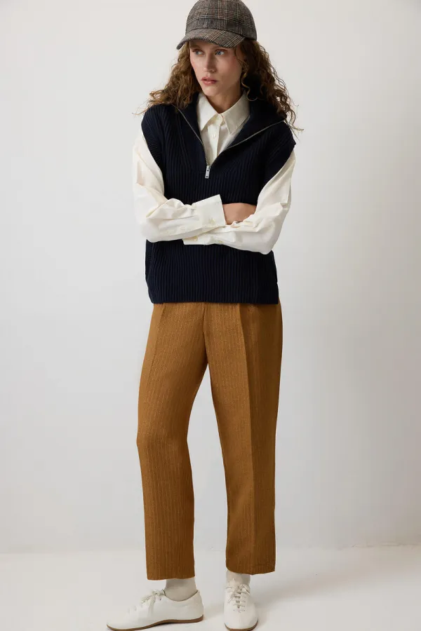 ÇİZGİLİ PİLELİ PANTOLON