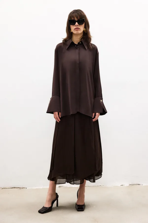 CHEMISE EN SATIN À POIGNETS LARGES