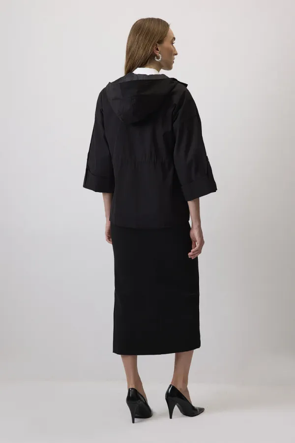 PARKA À CAPUCHE IMPERMÉABLE