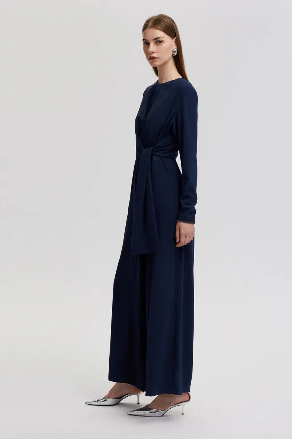 CREPE JUMPSUIT WITH TIE-DETAIL CREPE JUMPSUIT WITH TIE-DETAIL