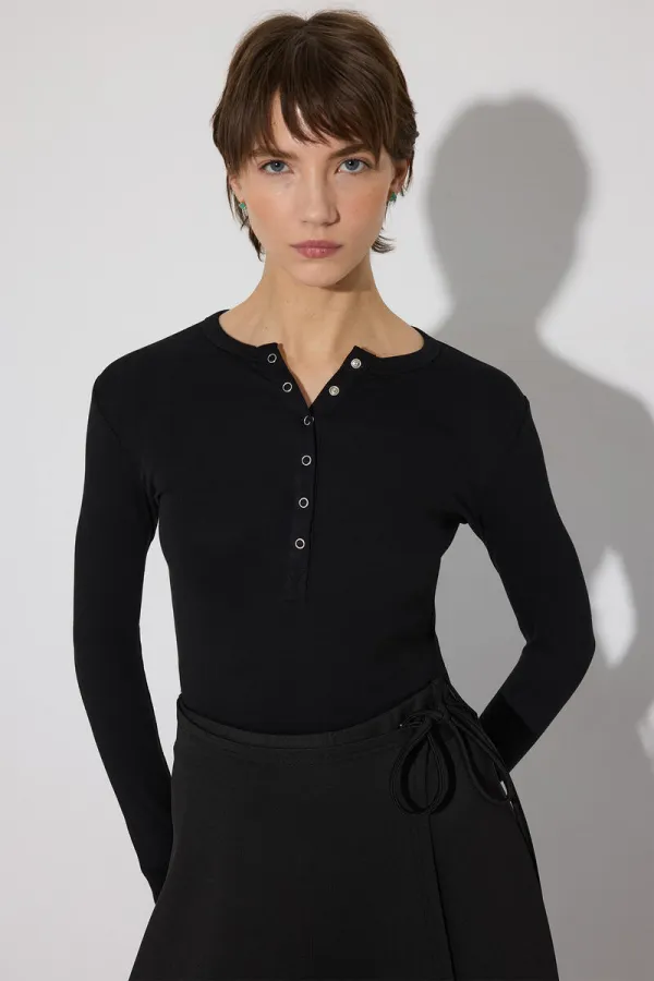 BODY EN VISCOSE À BOUTONS-PRESSION