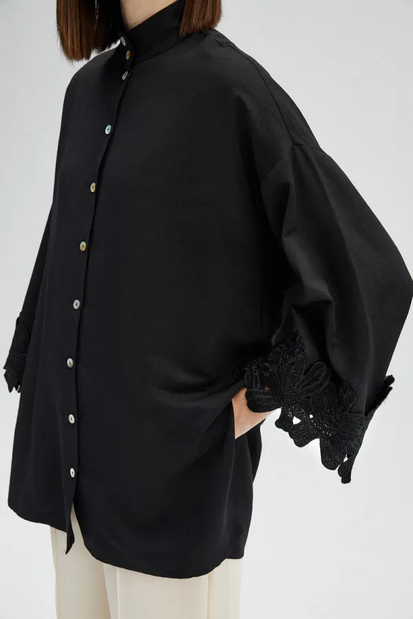 SHIRT WITH LACE DETAILS SHIRT WITH LACE DETAILS