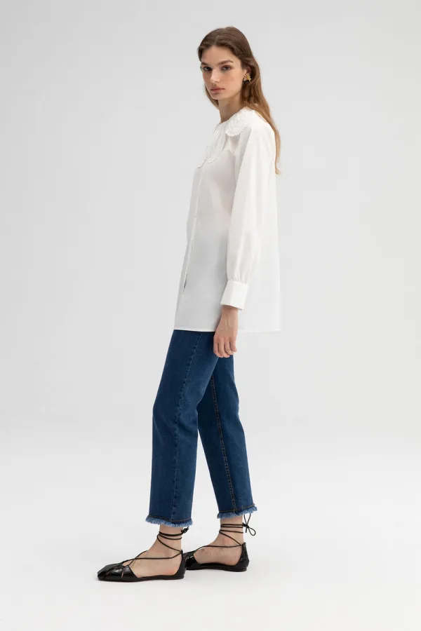 SHIRT WITH EMBROIDERED COLLAR