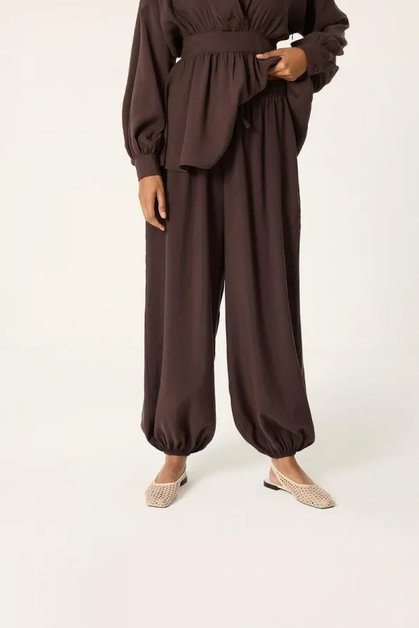 ENSEMBLE 2 PIÈCES TUNIQUE À PÉPLUME ET PANTALON SALWAR