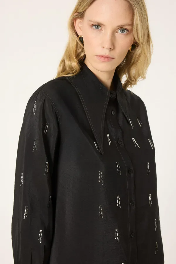 ASİMETRİK YAKA TAŞLI KUPRA GÖMLEK