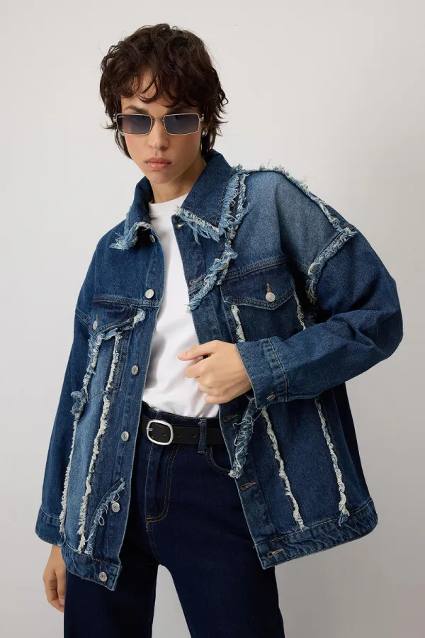 PÜSKÜLLÜ PARÇALI DENIM CEKET
