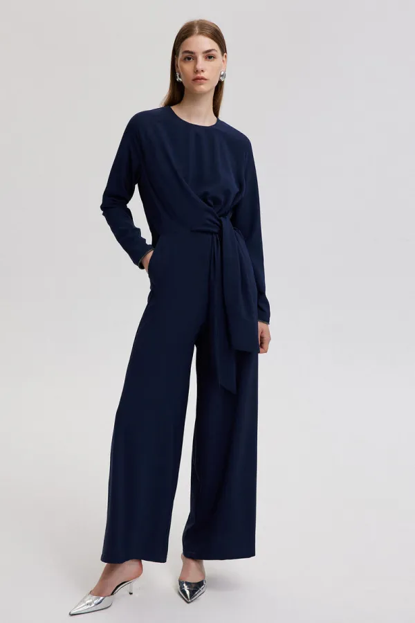CREPE JUMPSUIT WITH TIE-DETAIL CREPE JUMPSUIT WITH TIE-DETAIL