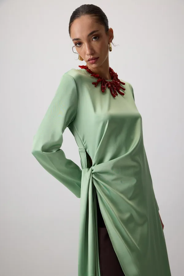 LONG SATIN TUNIC WITH TIE DETAIL LONG SATIN TUNIC WITH TIE DETAIL