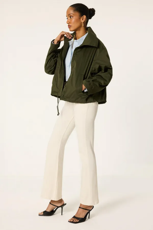 BELİ BÜZGÜLÜ CEKET