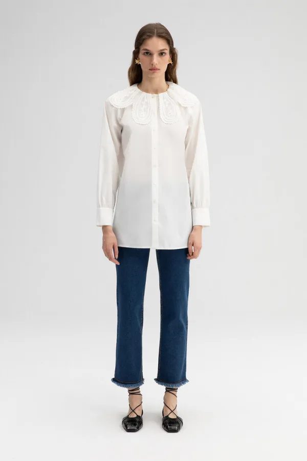 SHIRT WITH EMBROIDERED COLLAR