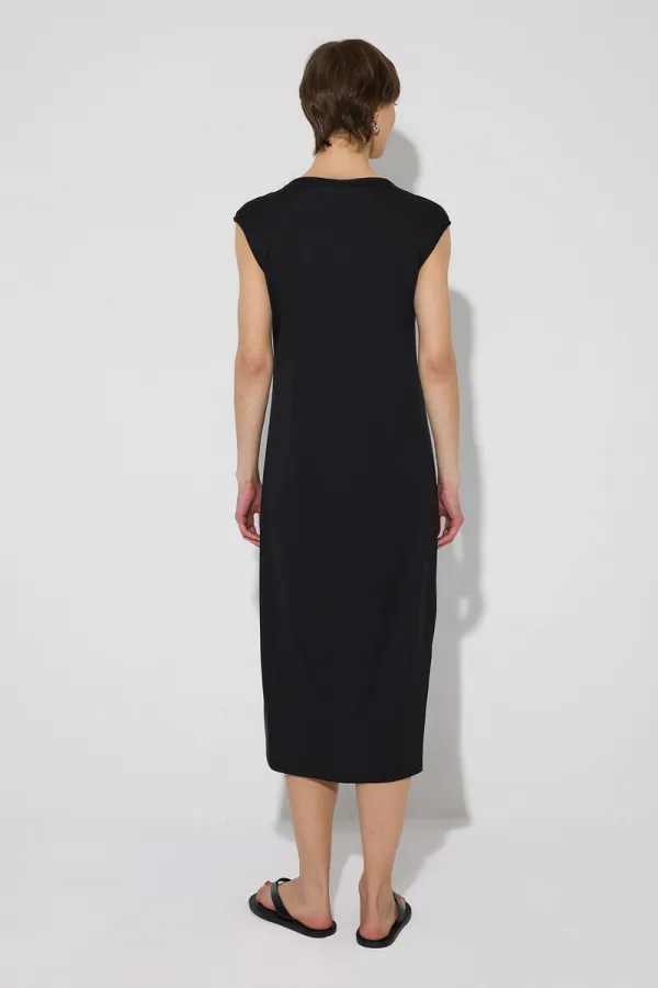 ROBE DOUBLÉE SANS MANCHES