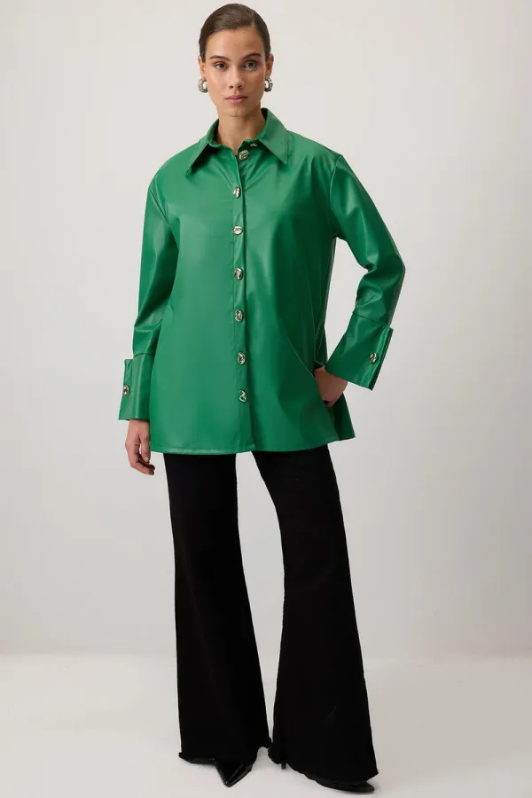 GENİŞ MANŞETLİ SUNİ DERİ GÖMLEK