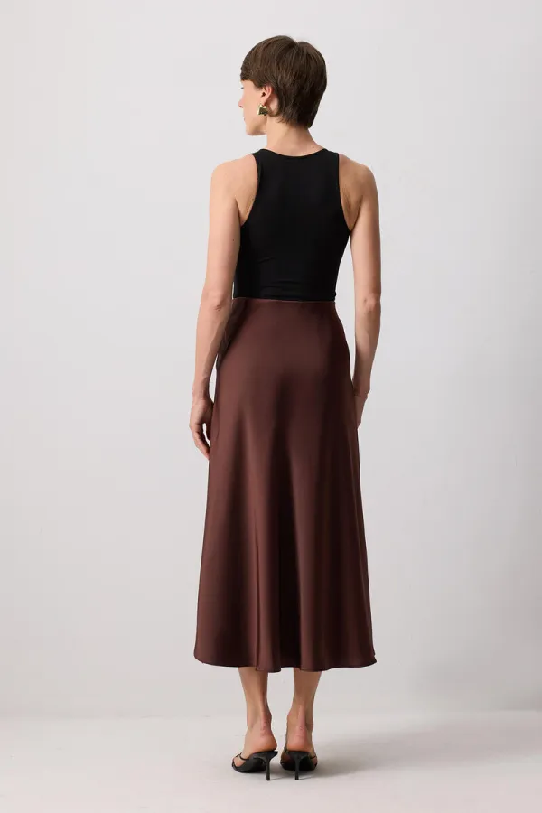 JUPE BASIQUE EN SATIN