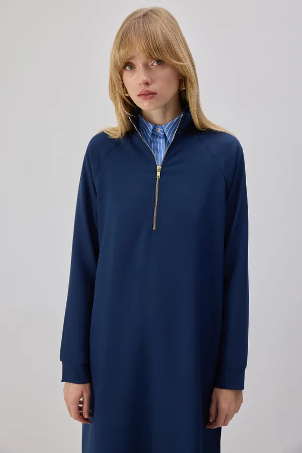 FERMUARLI DÜZ KESİM ELBİSE