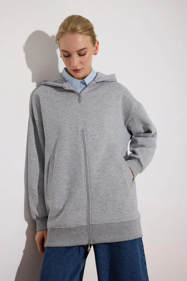 FERMUAR DETAYLI KAPÜŞONLU SWEATSHIRT