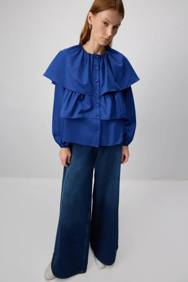 CHEMISE COURTE À VOLANTS