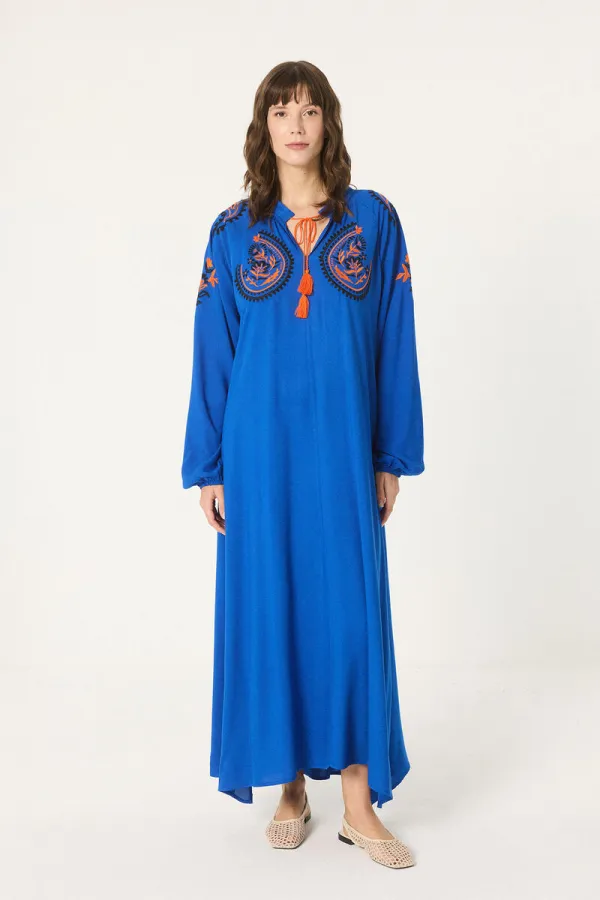 ROBE EN VISCOSE BRODÉE