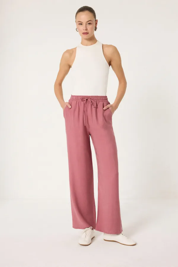 PANTALON À JAMBES LARGES AVEC TAILLE ÉLASTIQUE