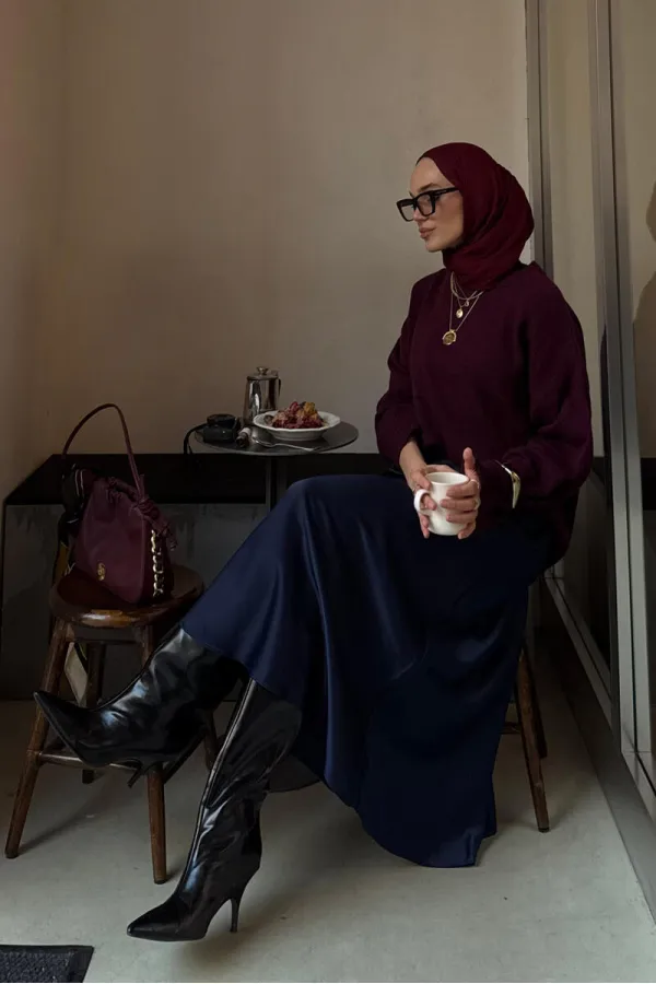 JUPE BASIQUE EN SATIN