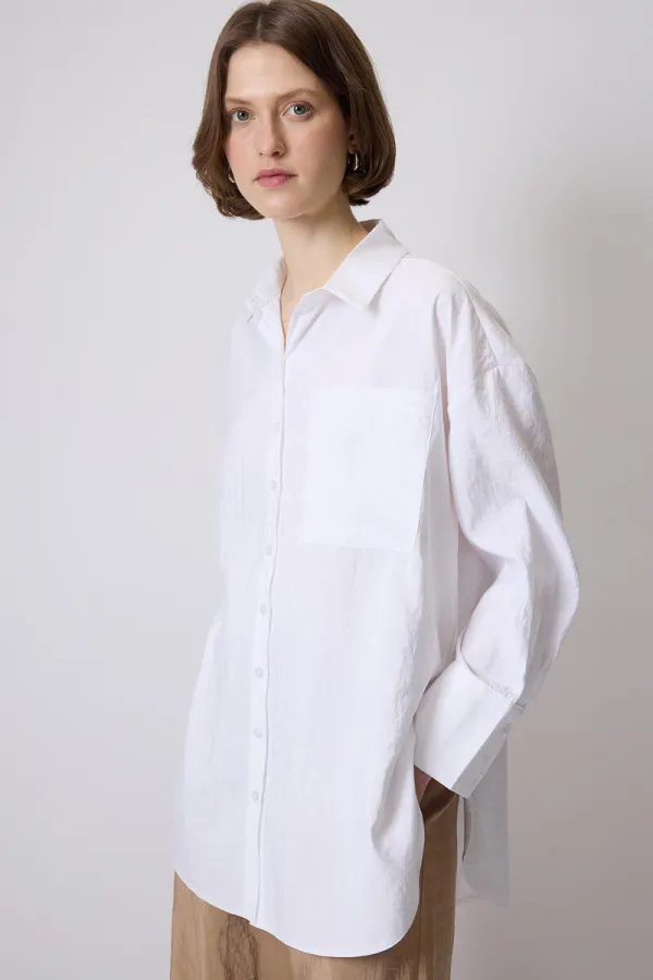 CHEMISE CUPRA SURDIMENSIONNÉE CHEMISE CUPRA SURDIMENSIONNÉE