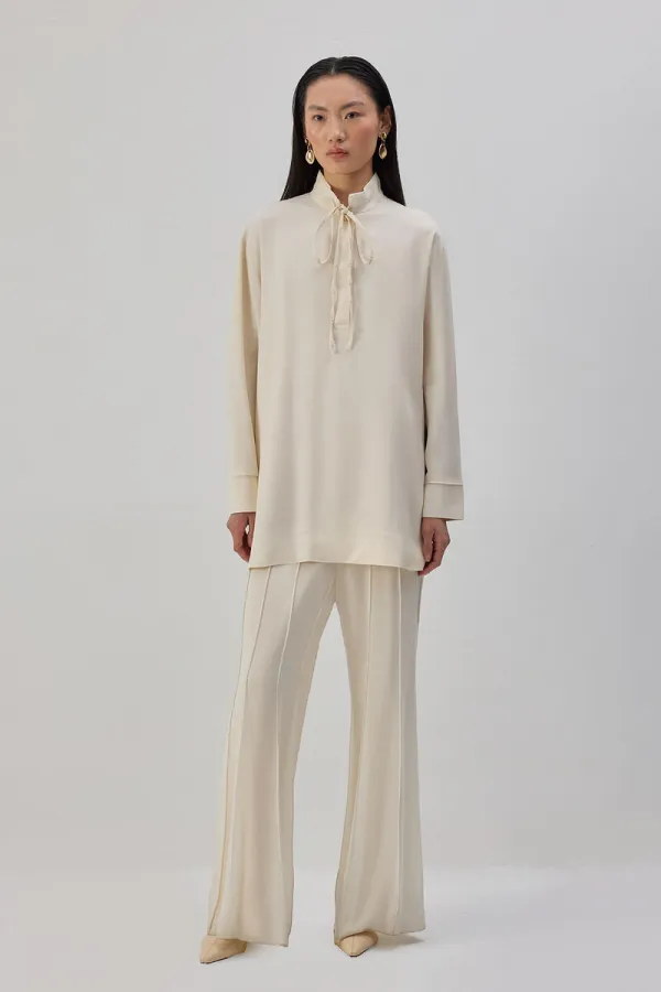 YAKASI BAĞLAMALI DÖKÜMLÜ TUNİK