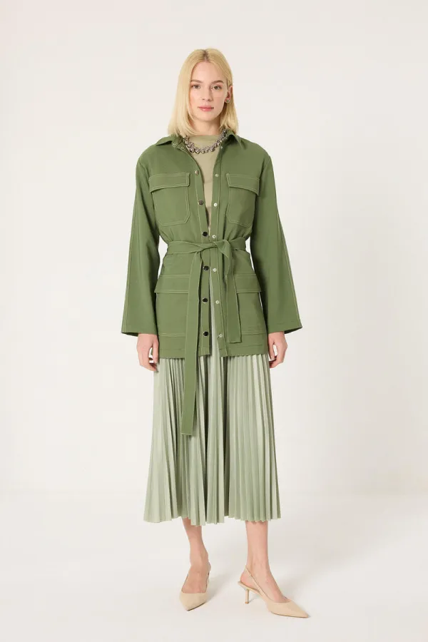 CHEMISE À COUTURES CONTRASTÉES