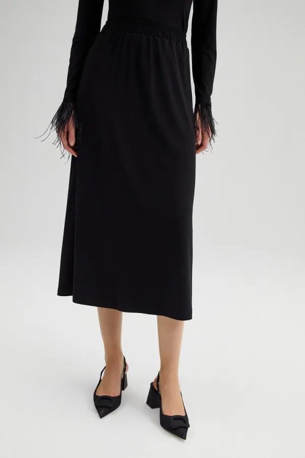 JUPE BASIQUE AVEC TAILLE ÉLASTIQUE