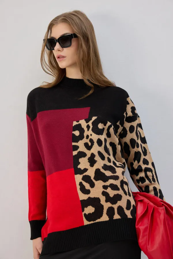 Pull tricoté à motif léopard